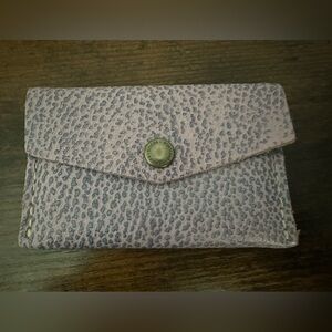 Portland Leather Goods mini envelope wallet-LILAC. Excellent condition! 🦄
